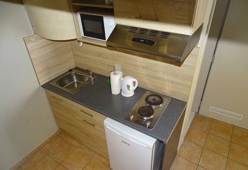 בית מלון כפרי Room In Studio   Condo Gardens Leuven   Budget Studio Single