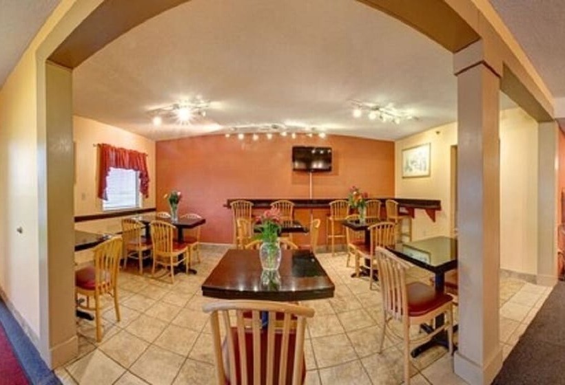 호텔 Econo Lodge Freeport  Brunswick Area