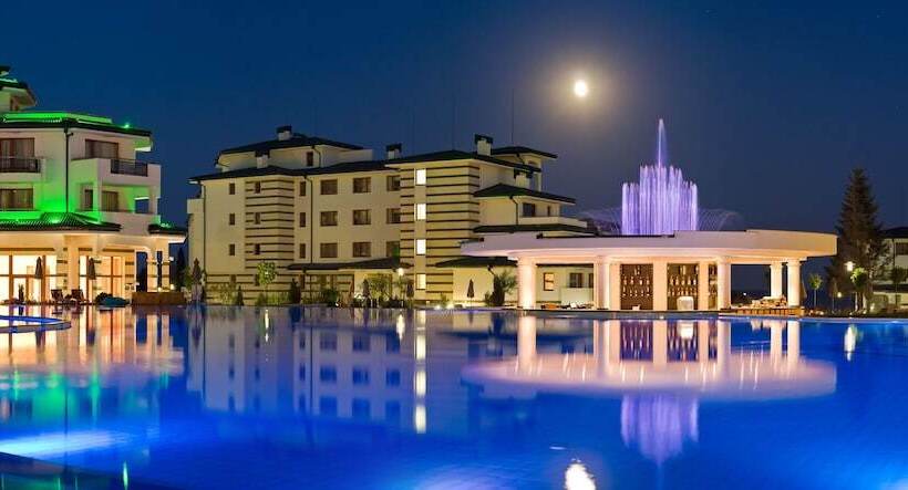 ホテル Emerald Beach Resort & Spa