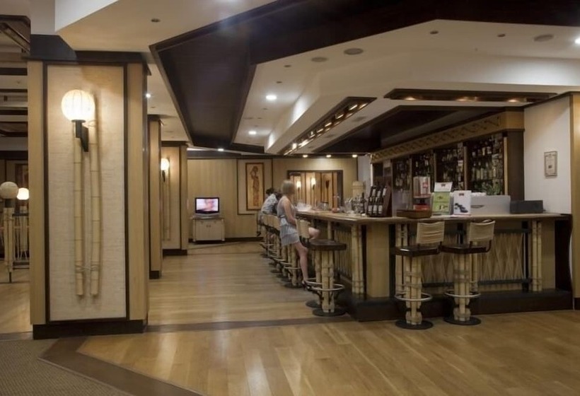 ホテル Emerald Beach Resort & Spa