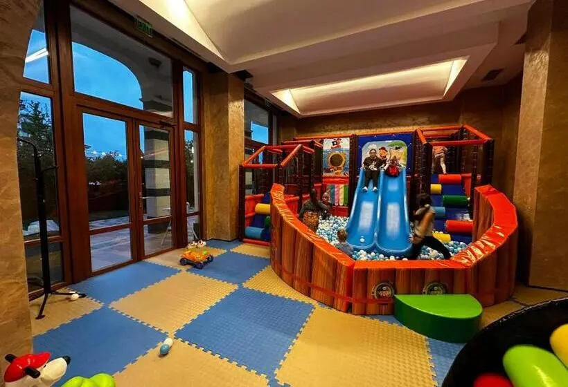 هتل Emerald Beach Resort & Spa