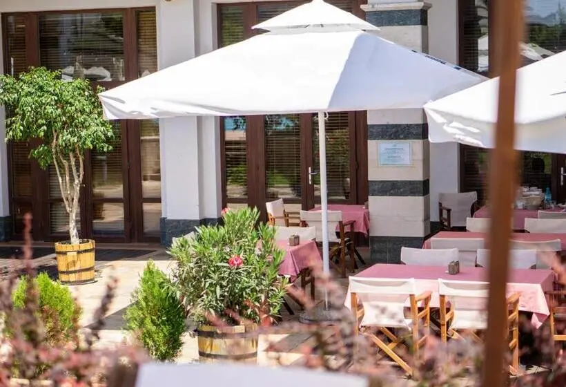 هتل Emerald Beach Resort & Spa