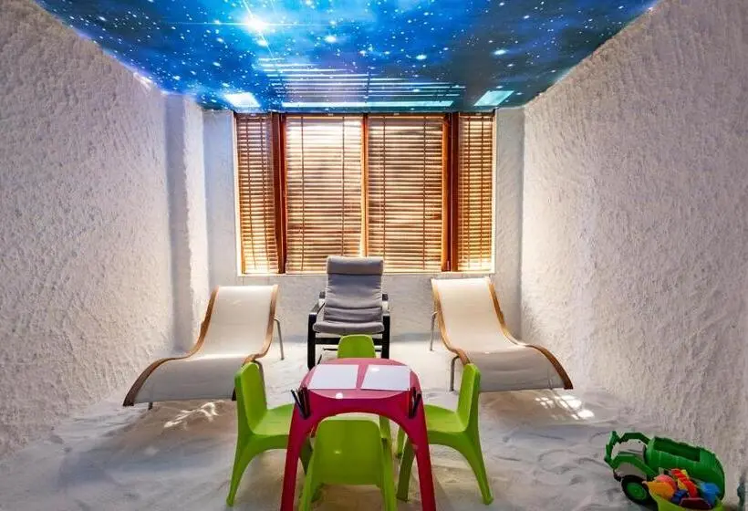 هتل Emerald Beach Resort & Spa