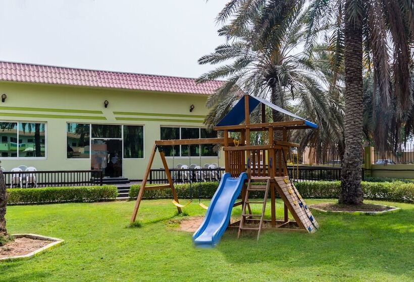 Отель Flamingo Beach