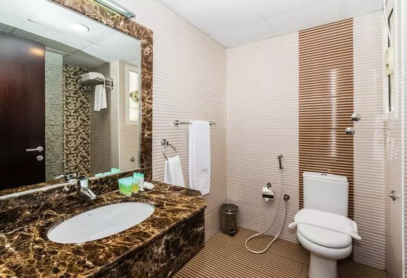 هتل Flamingo Beach