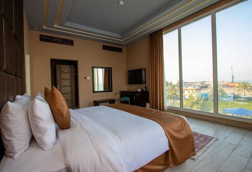 Отель Flamingo Beach