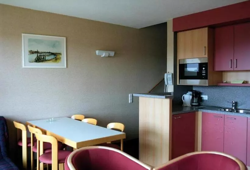 هتل Floreal Nieuwpoort