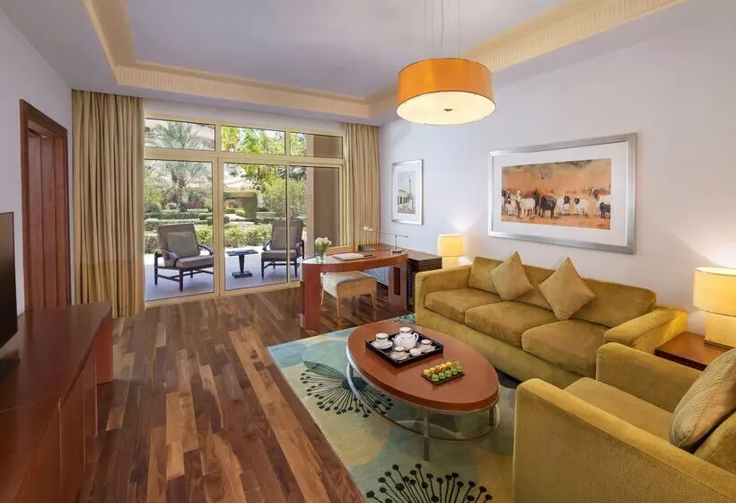 Grand Hyatt Doha Hotel & Villas