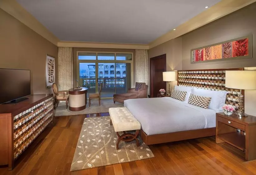 Grand Hyatt Doha Hotel & Villas