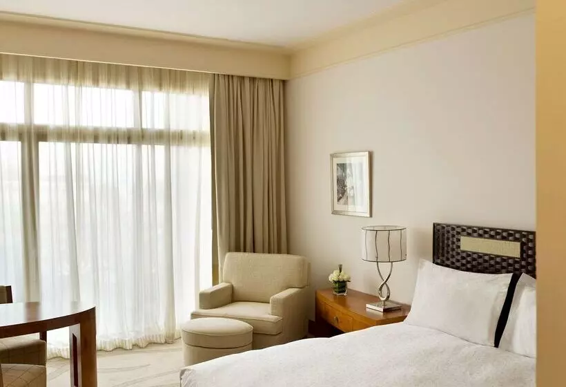 Grand Hyatt Doha Hotel & Villas