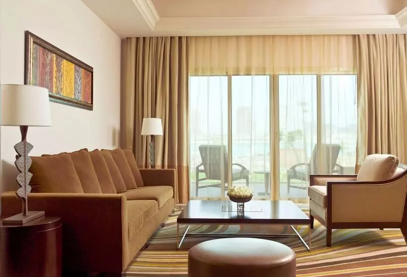 Grand Hyatt Doha Hotel & Villas