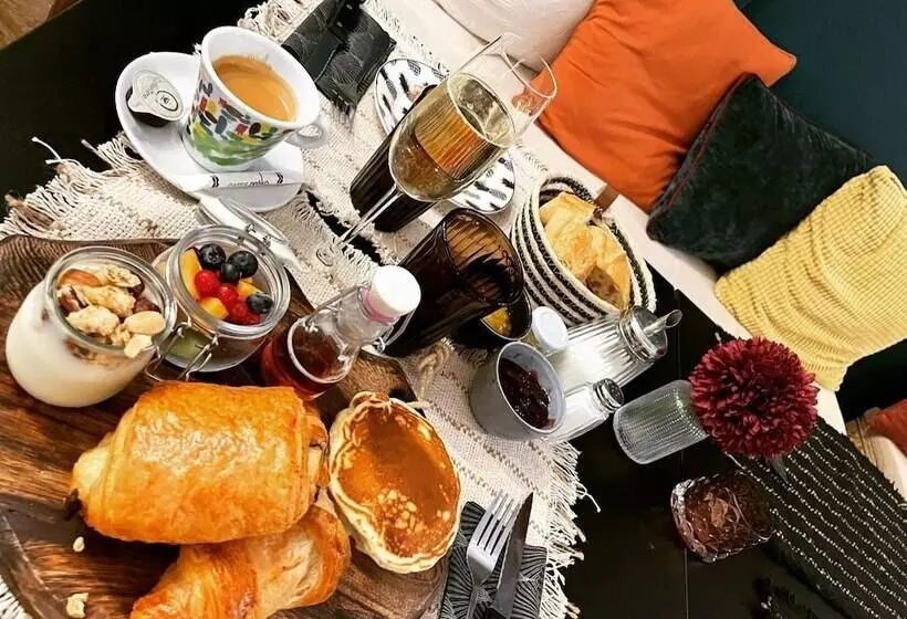 هتل Hôtel Le Manoir