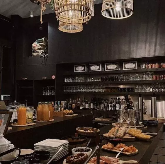 هتل Hôtel Le Manoir