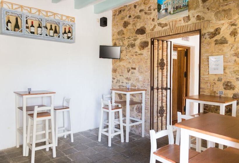 Отель La Torre   Playa Valdevaqueros