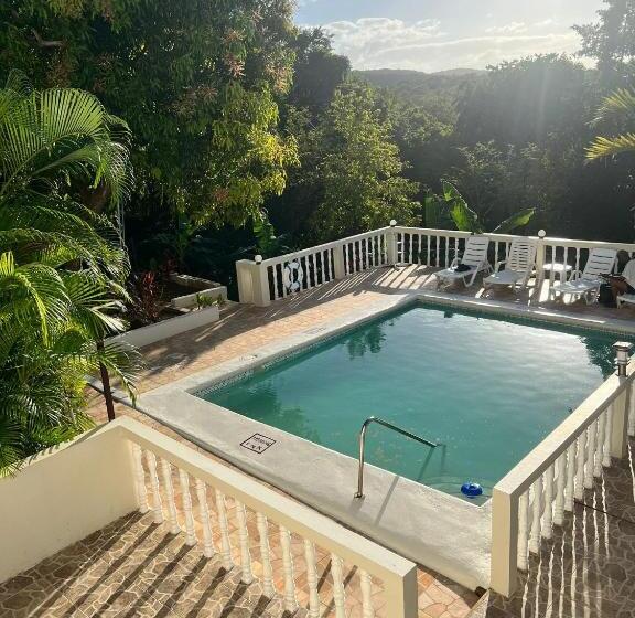 هتل Retreat Guest House