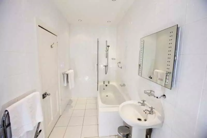 هتل Royal Over Seas League