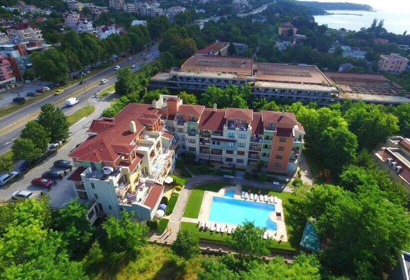 هتل Sea Park Homes Neshkov