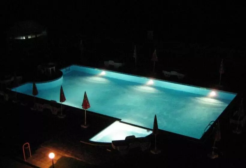 호텔 Sea Park Homes Neshkov