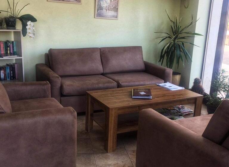 هتل Sea Park Homes Neshkov