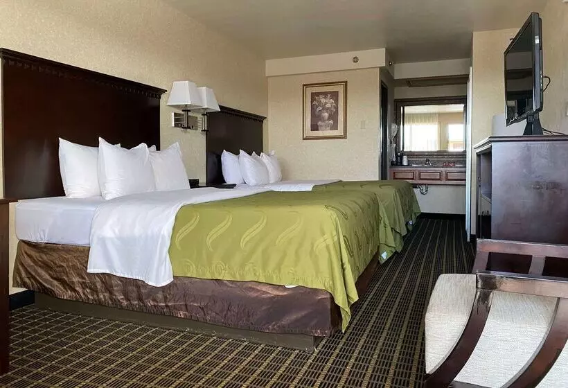 ホテル Wingate By Wyndham Gunnison Near Western Colorado University