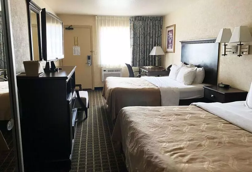 ホテル Wingate By Wyndham Gunnison Near Western Colorado University