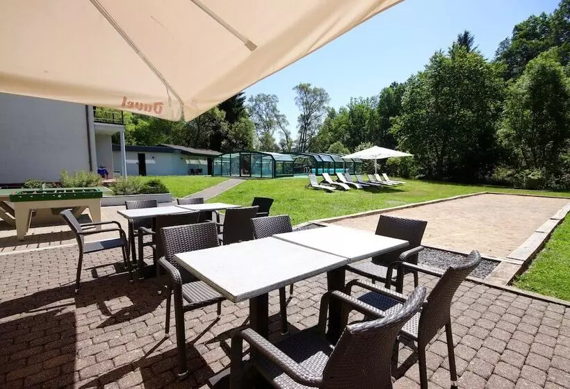 Мотель Val De L Our