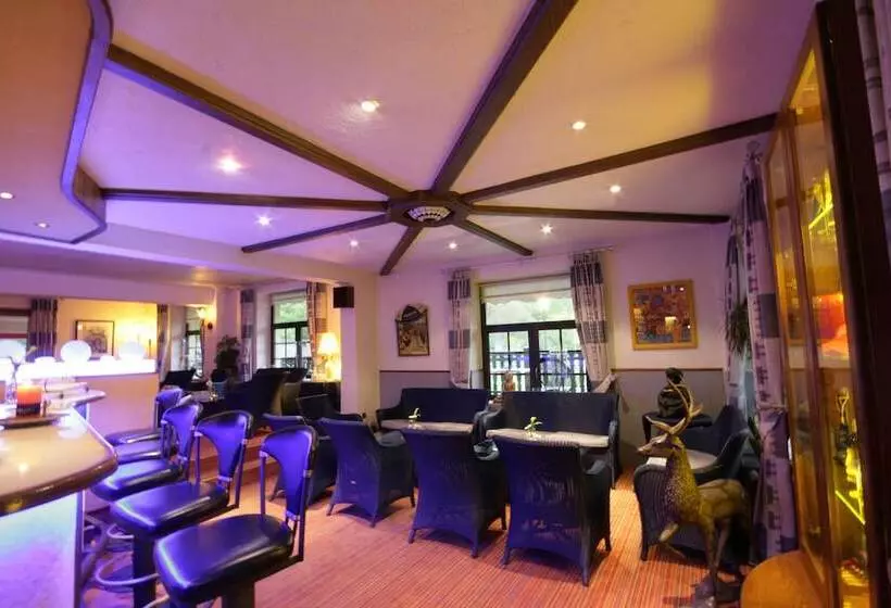 Мотель Val De L Our