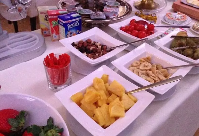 Мотель Val De L Our