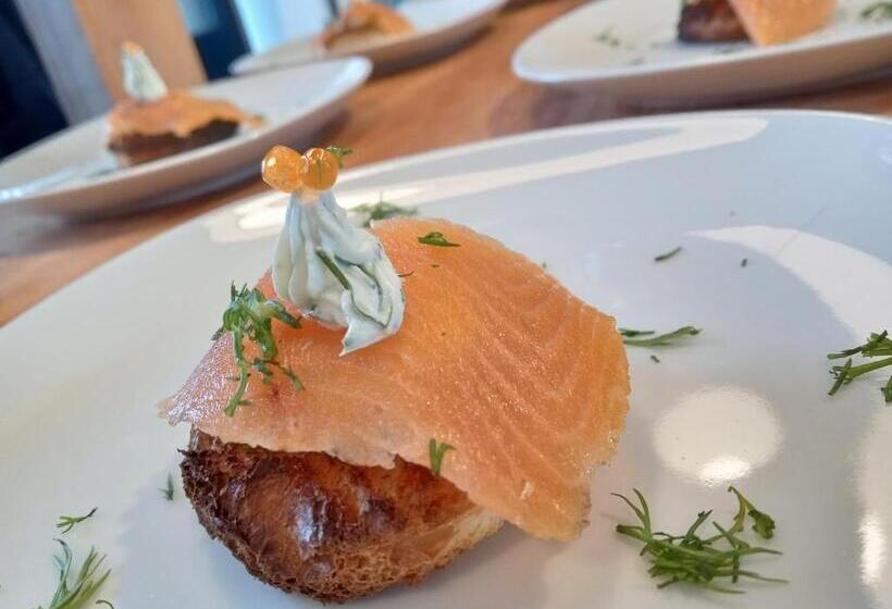 צימר La Maison De L île D Orléans    Déjeuner Gastronomique