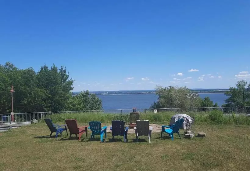 Aamiaismajoitus (B&B) La Maison De L île D Orléans    Déjeuner Gastronomique