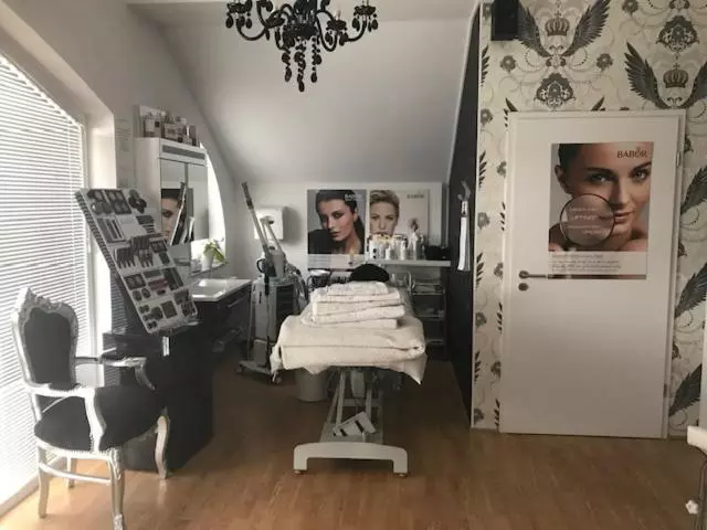 تختخواب و صبحانه Room Oaza Miru