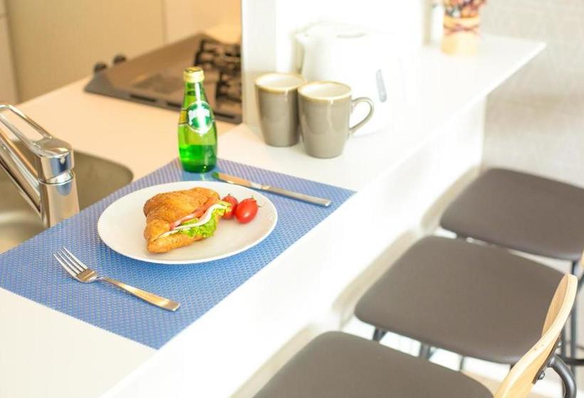 Bon Condo Umeda East