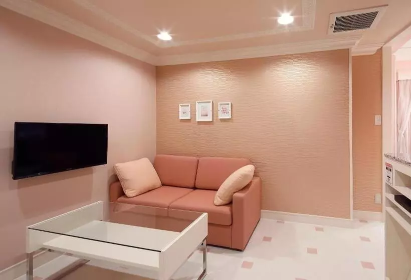 ホテル Birthday 楠店