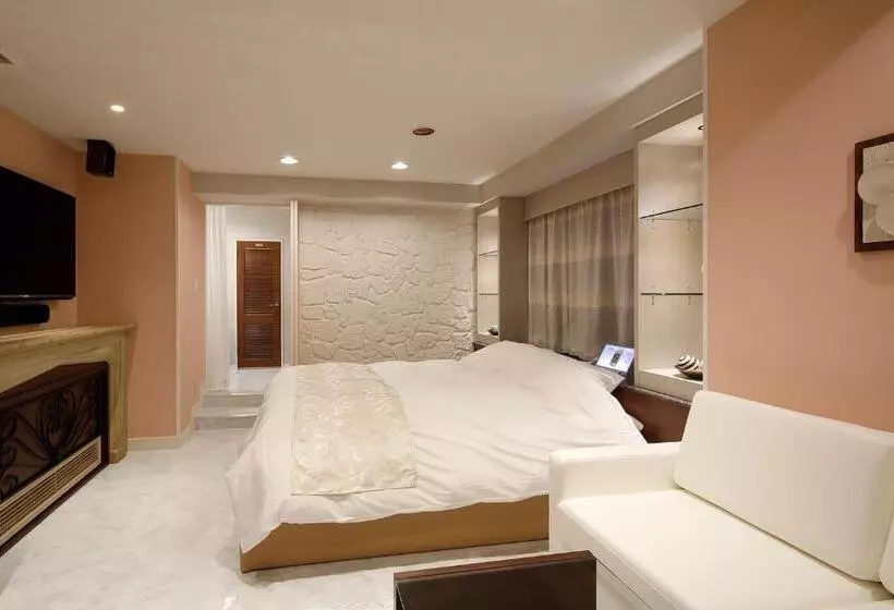 ホテル Birthday 楠店