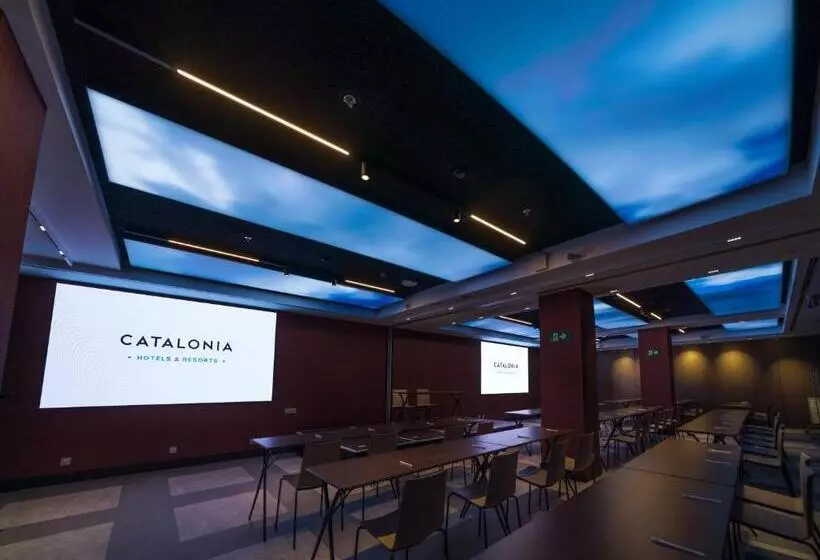 ホテル Catalonia Gran Vía Bilbao