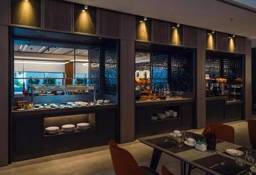 ホテル Catalonia Gran Vía Bilbao