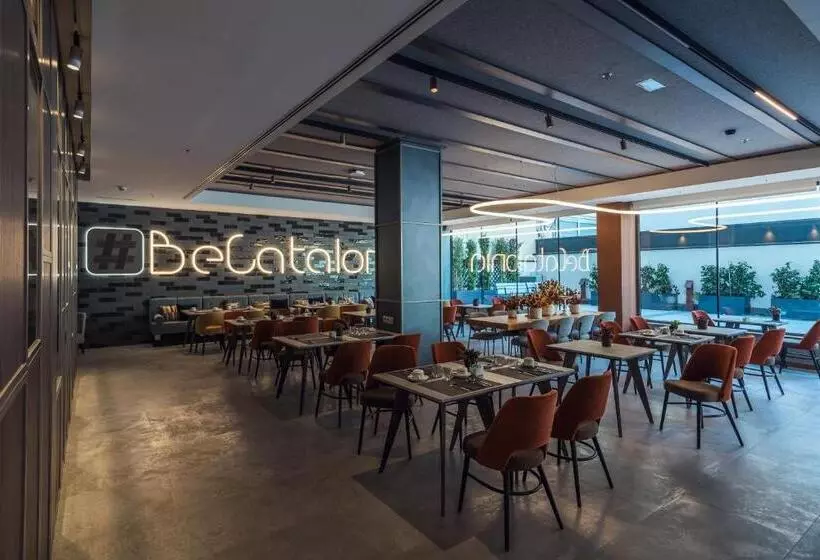 ホテル Catalonia Gran Vía Bilbao