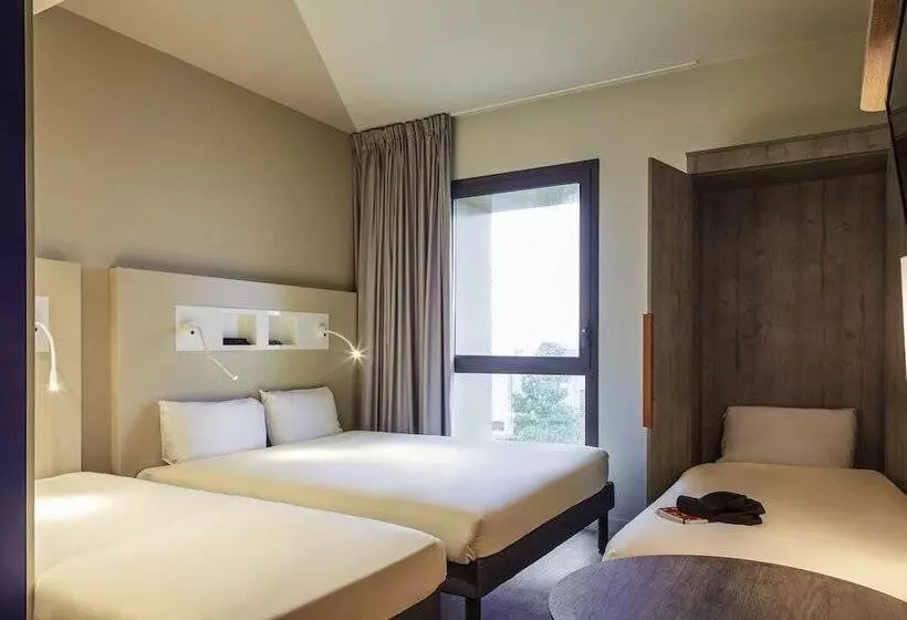 ホテル Ibis Budget Montpellier Aeroport Parc Des Expos