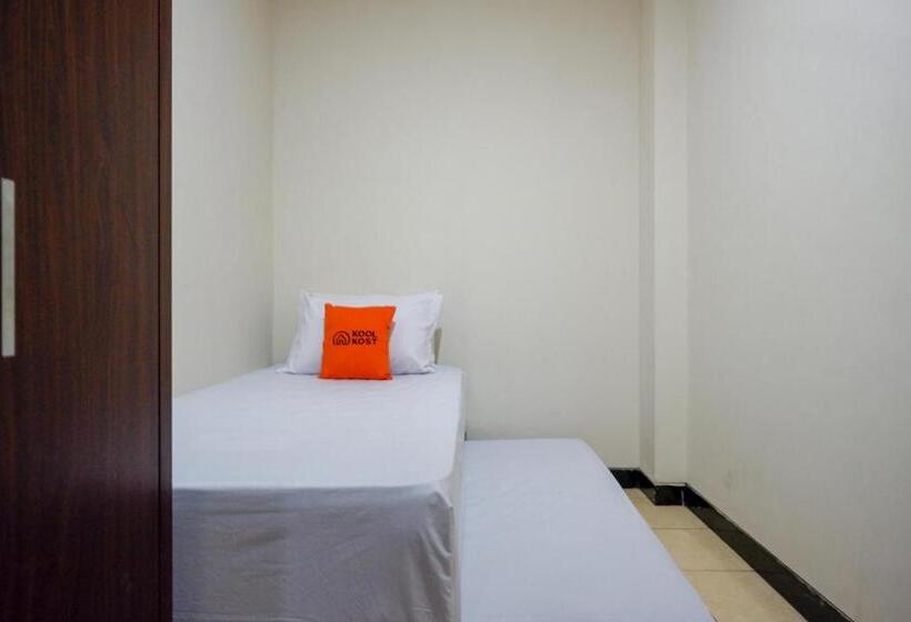 Otel Koolkost Near Kawasan Simpang Lima Semarang