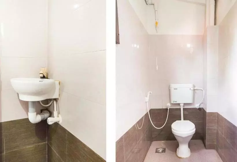 هتل Oyo 38562 Delma Residency