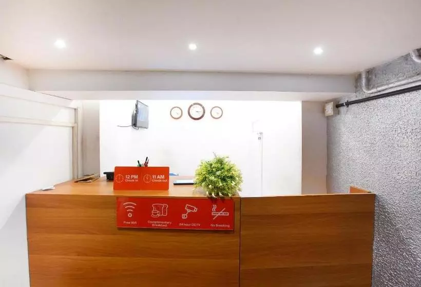 هتل Oyo 38562 Delma Residency