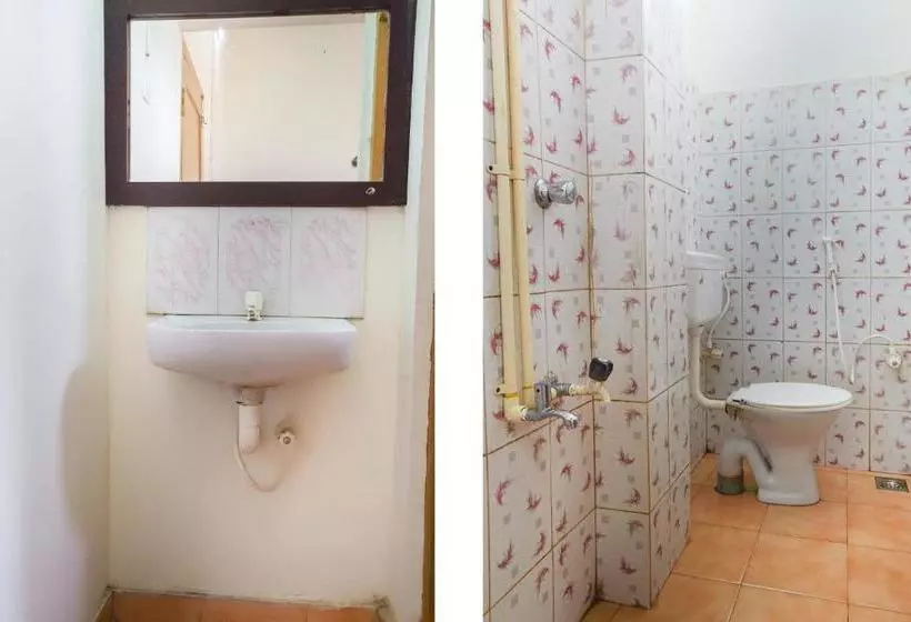 هتل Oyo 38562 Delma Residency