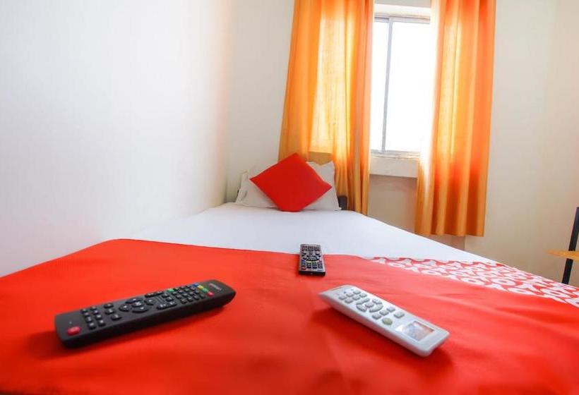 בית מלון כפרי Oyo 38562 Delma Residency