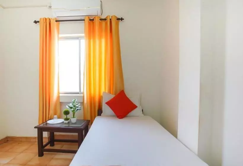 هتل Oyo 38562 Delma Residency