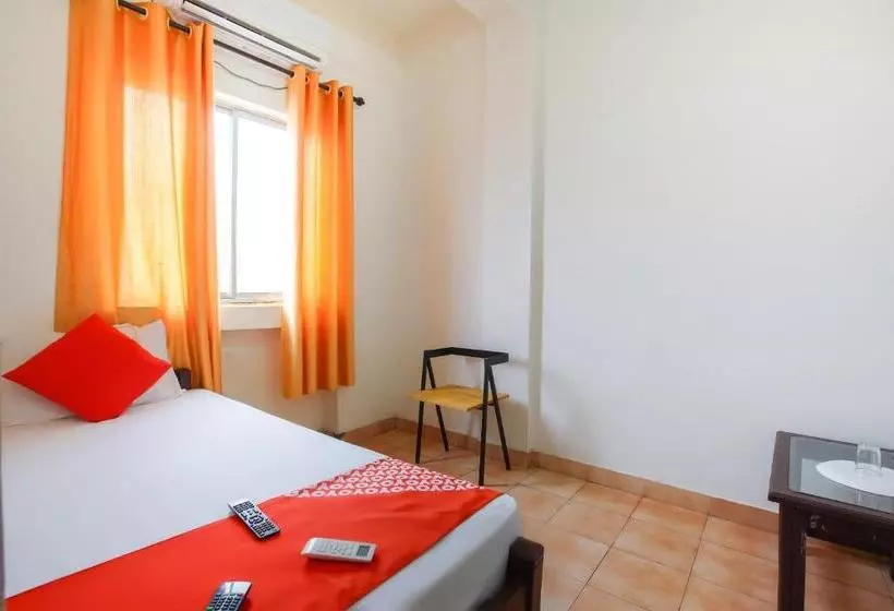 هتل Oyo 38562 Delma Residency