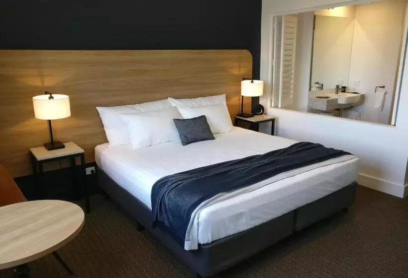 مُتل Springs Newcastle