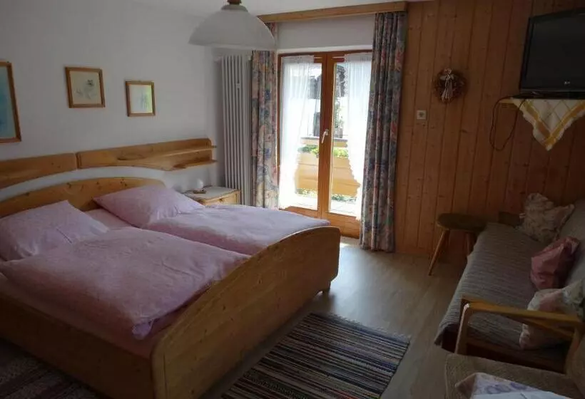 ペンション Haus Saurler   Chiemgau Karte