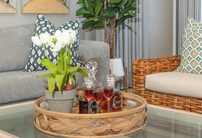 بنسيون Waves Of Grace Seafront Villa