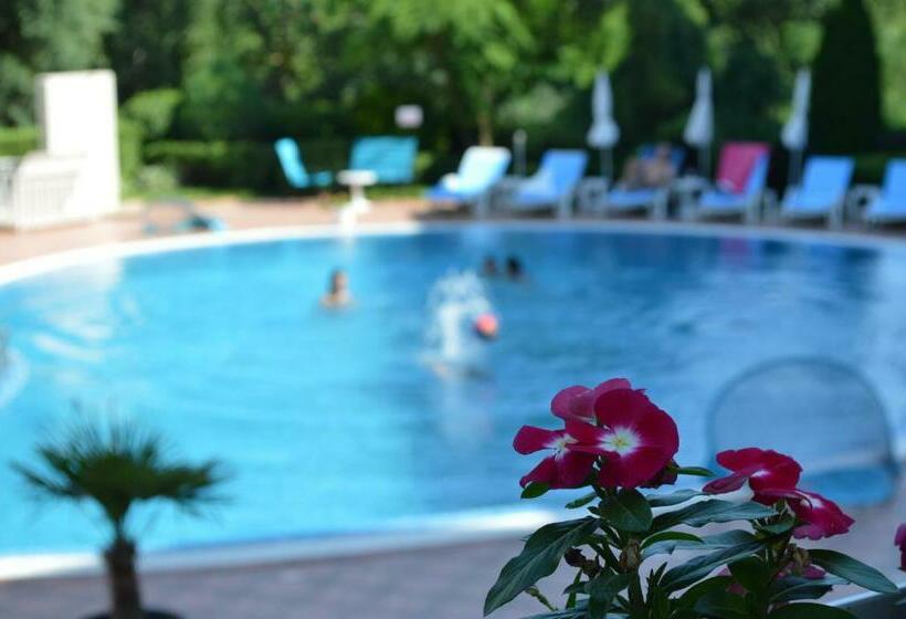 Apart Complex Amphora Palace