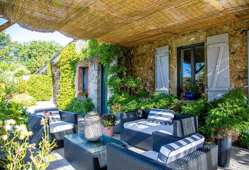 住宿加早餐  Le Mas Des Roches Proche Puy Du Fou